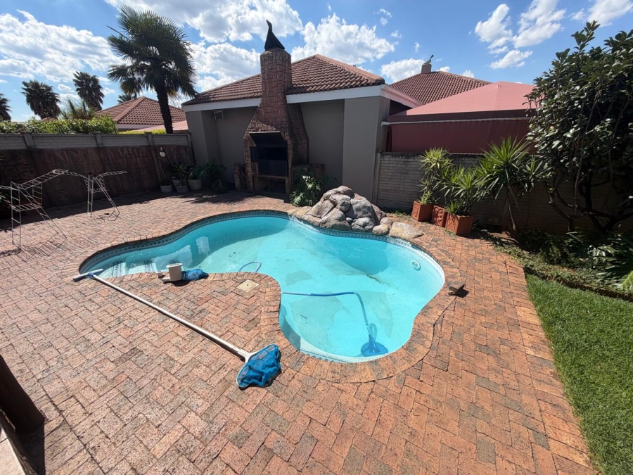 3 Bedroom Property for Sale in Maraldi Estate Free State